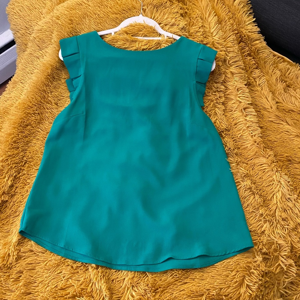 Little green top